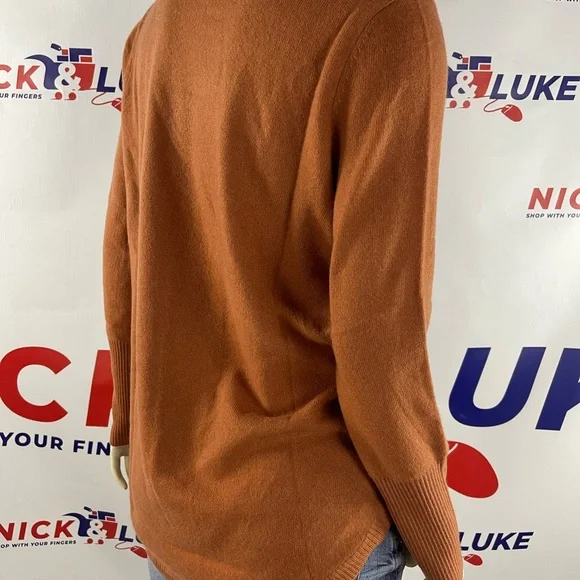 Luxurious Naadam Soft Collection Cinnamon Crewneck - Picture 3 of 5